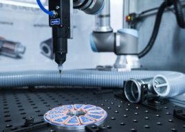 NaDos Robot Cell: Flexibility and Precision for Adhesive Technology